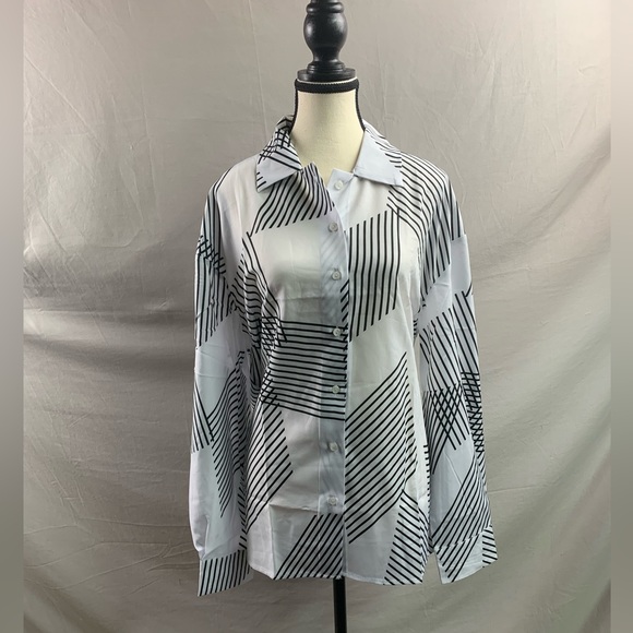 White/Black Striped Print Drop Shoulder Shirt * - Picture 6 of 9